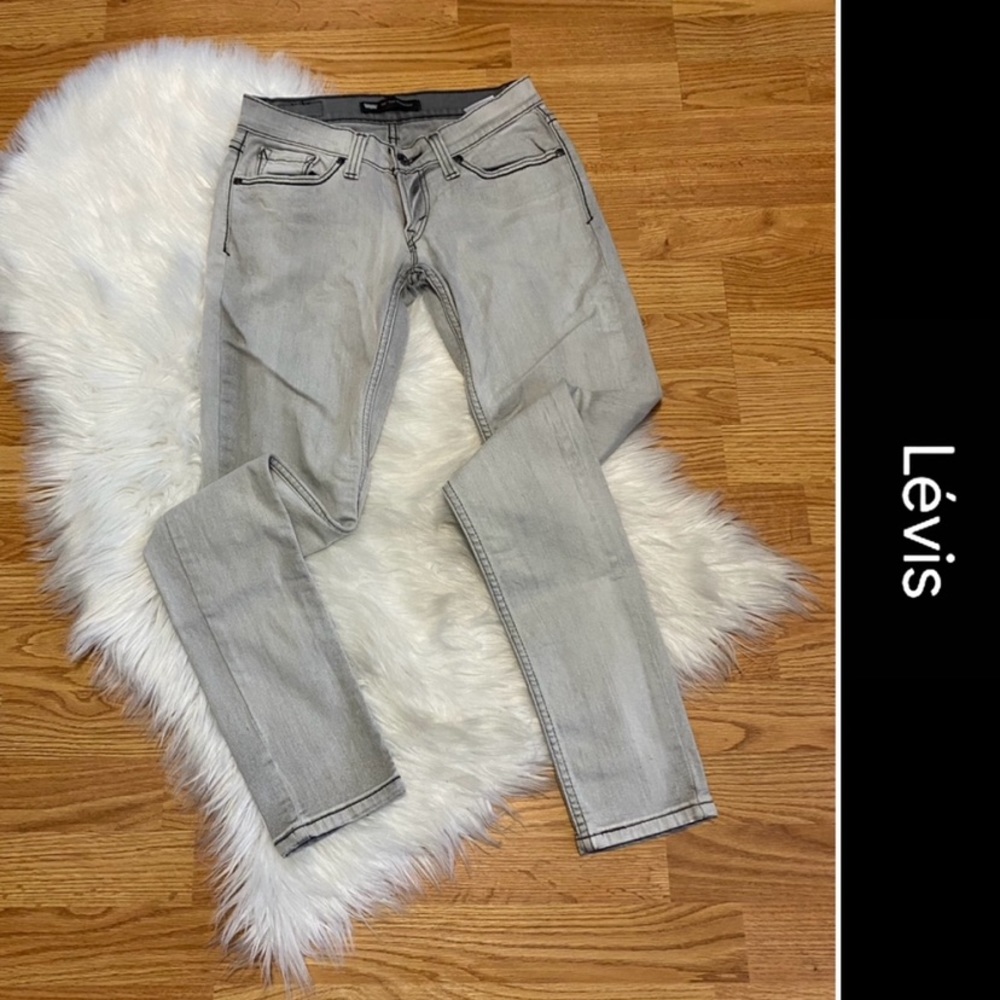 🔻SALE🔻LEVI'S🔹NEW CONDITION